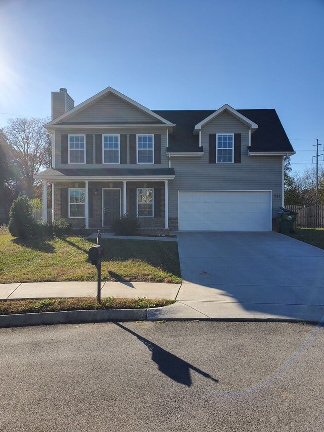 Maryville 37804 - 3 bedroom, 2.5 bath home with fireplace - Call Karen Robertson (865) 454-7626 - Maryville 37804 - 3 bedroom, 2.5 bath home with fireplace - Call Karen Robertson (865) 454-7626