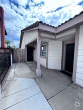 Building Photo - 11824 Honey Hollow