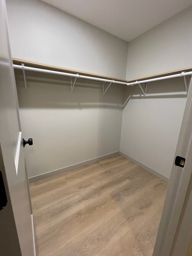 Foto del edificio - 2933 King James Way