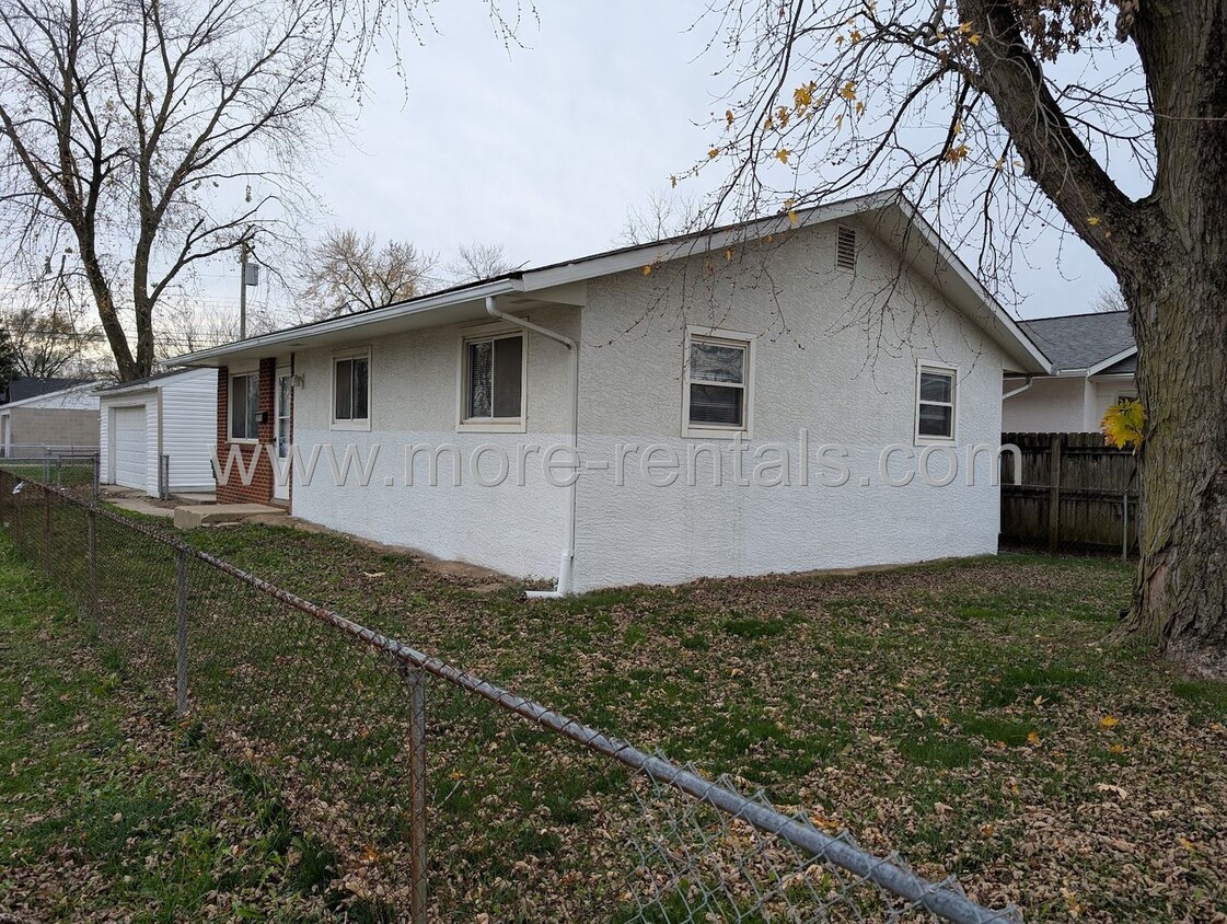 Primary Photo - Remodeled 3 bedroom ranch house