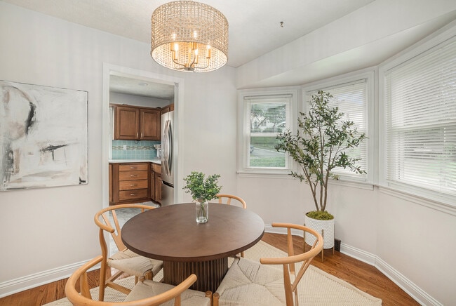 Foto del edificio - 5815 Hickory St