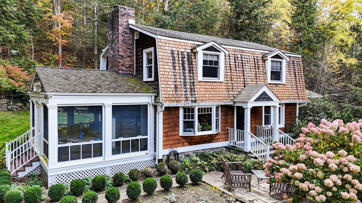 102 Westwoods Rd 1, Sharon, CT 06069 House Rental in Sharon, CT