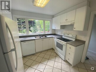 Building Photo - 2143 Grange Dr