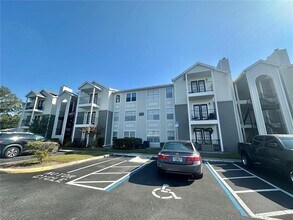 Building Photo - 2550 N Alafaya Trail