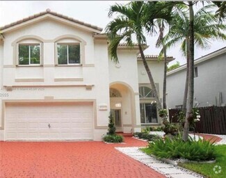 Building Photo - 4700 NW 111th Ct