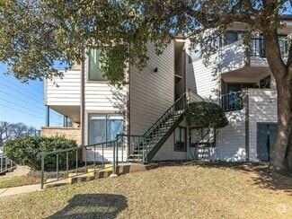 Building Photo - 2311 Basil Dr