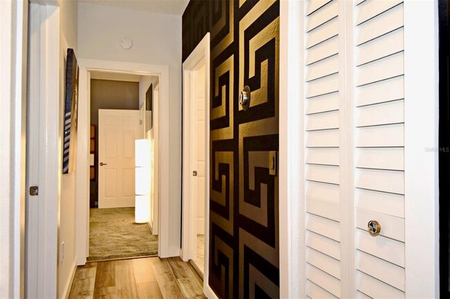 Foto del edificio - 525 Arbor Lakes Cir