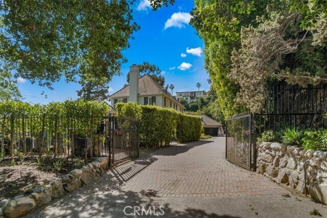 Foto del edificio - 601 Seclusion Ln