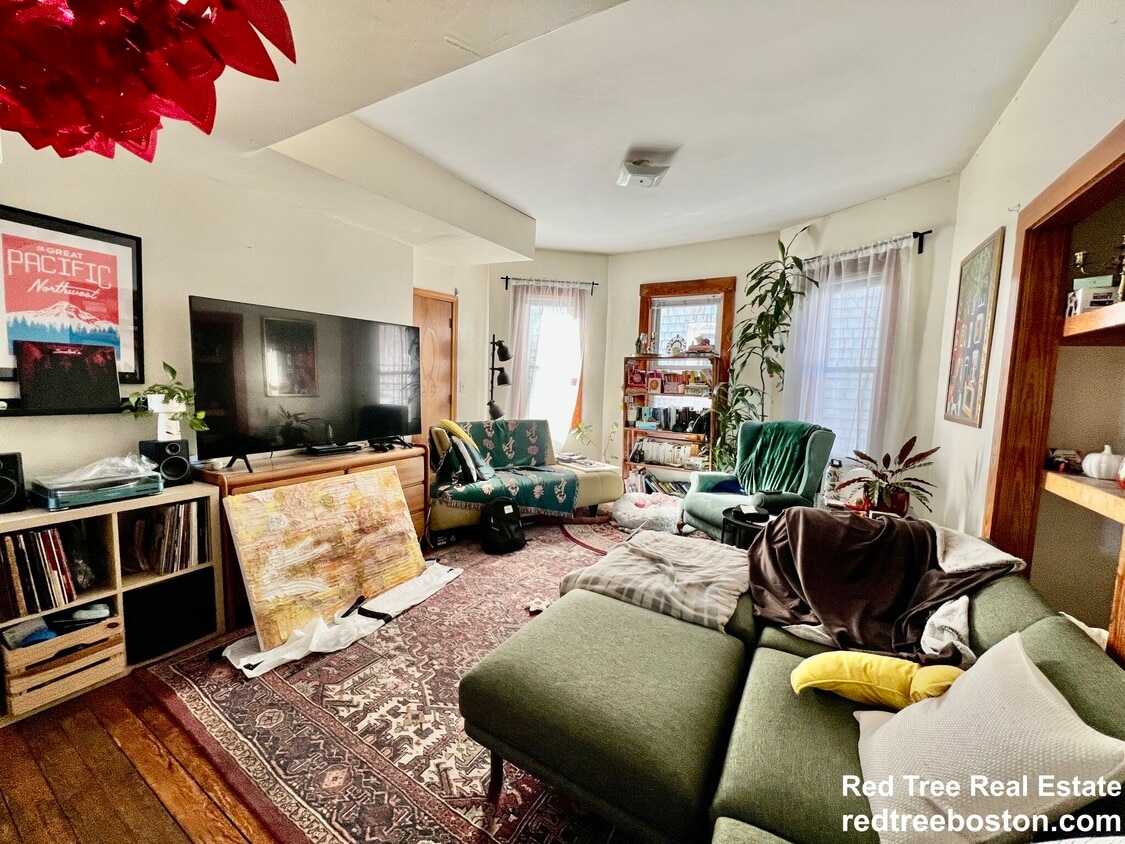 Photo - 346 Faneuil St. Unit 2