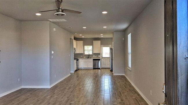 Building Photo - 1124 Kimblewick Dr
