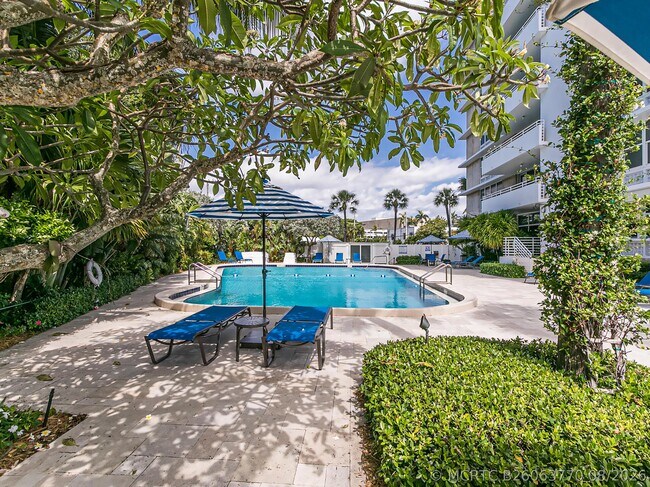 Foto del edificio - 888 Intracoastal Dr