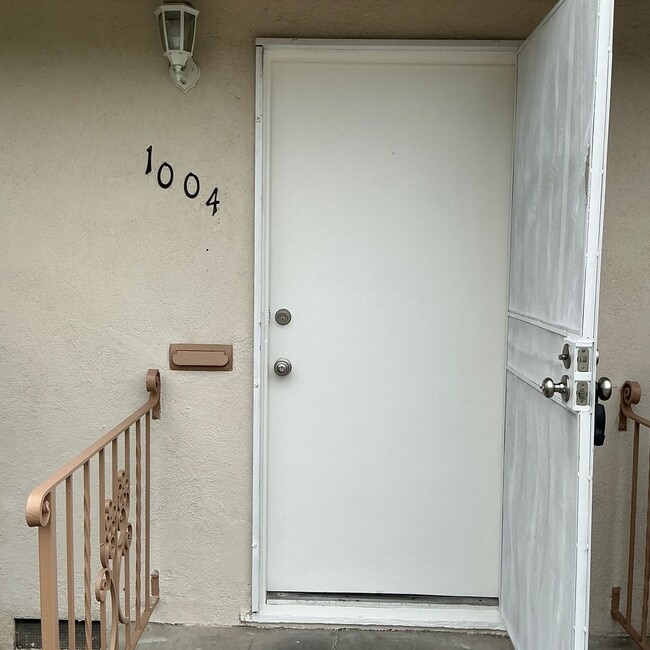 Photo - Washington (1004-1008) Apartment