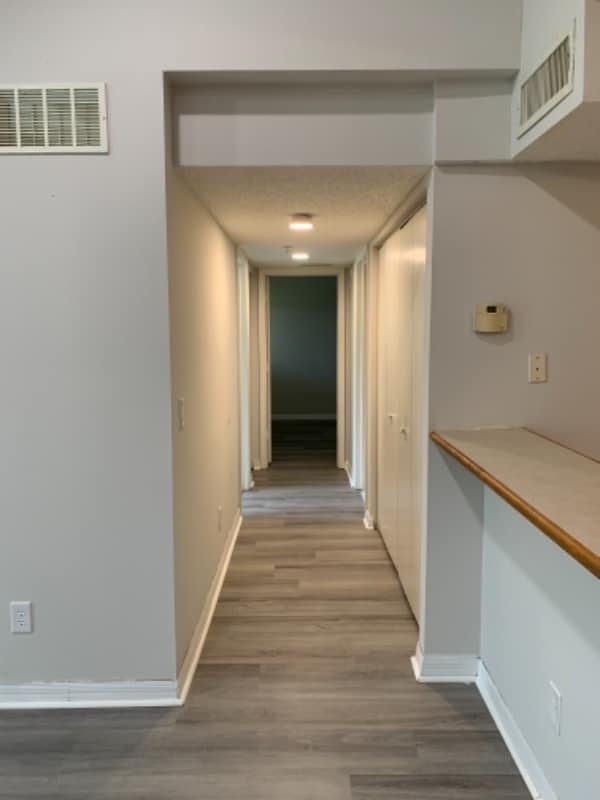 Building Photo - 9905 Westwood Dr