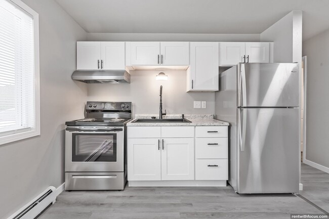 Building Photo - Elm Street Apartments