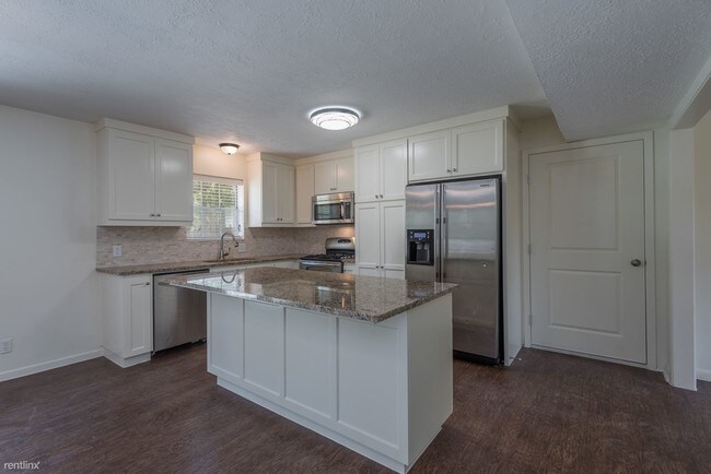 Building Photo - 5 br, 2 bath House - 116 Mile Dr 116 Mile