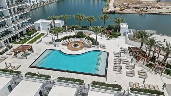 Foto del edificio - 5120 Marina Wy