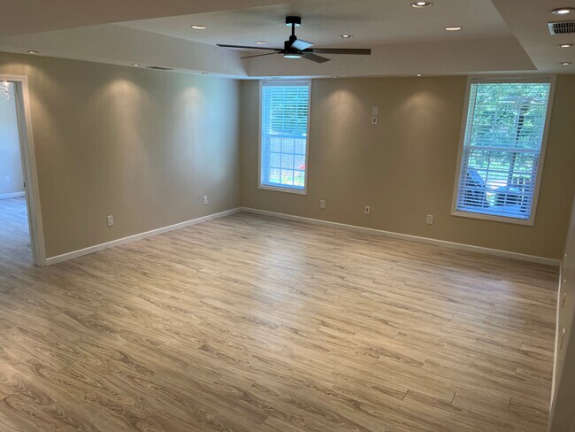 Foto del edificio - 5818 Buckner Creek Dr SE