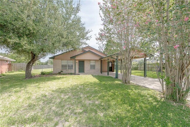 Building Photo - 3217 Heatherwood Dr