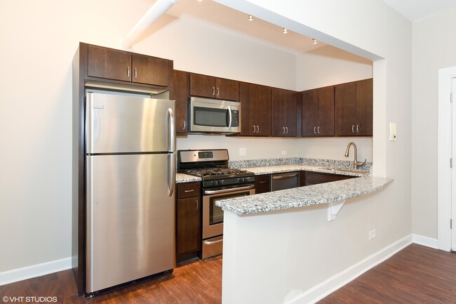 Foto del edificio - 644 W Wrightwood Ave