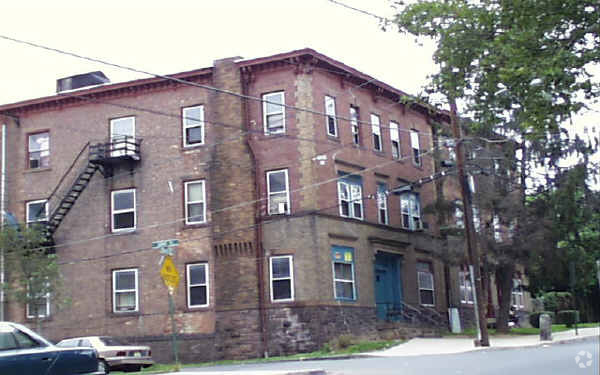 Building Photo - 41 Prospect St