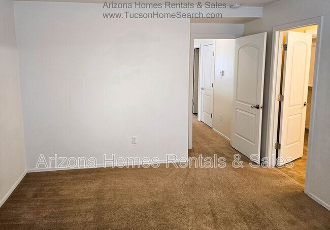 Building Photo - 14370 S Camino Vallado