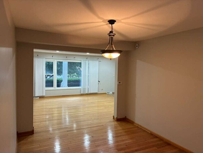 Foto del edificio - 7108 W Niles Ave