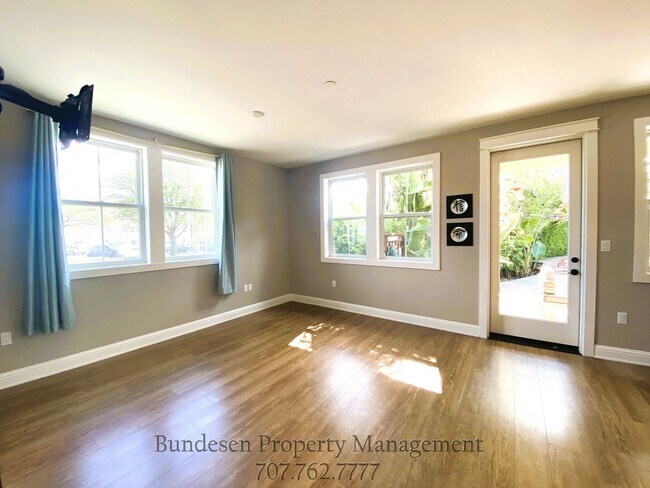 Foto del edificio - 1581 Cali Ln