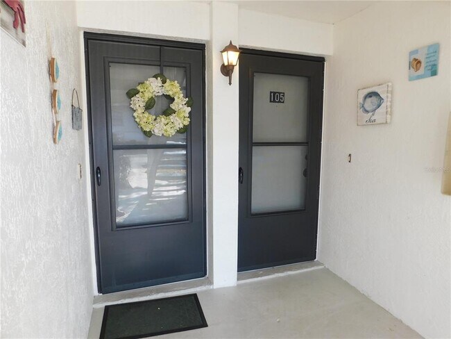 Foto del edificio - 105 Windward Pl