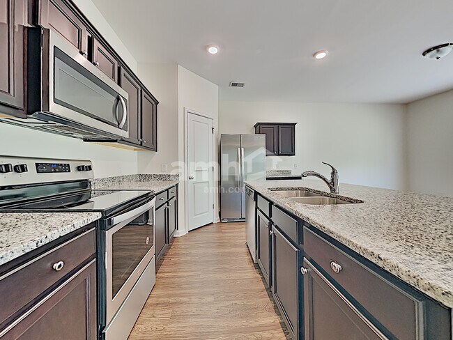 Building Photo - 134 Orion Way