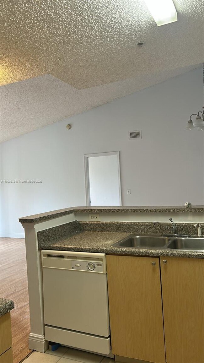 Foto del edificio - 2200 E Preserve Way