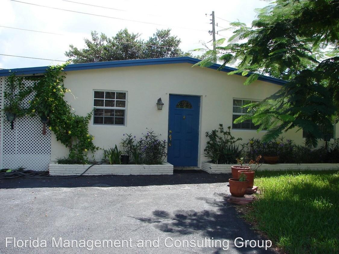 Primary Photo - 1300 NW 62nd Ave
