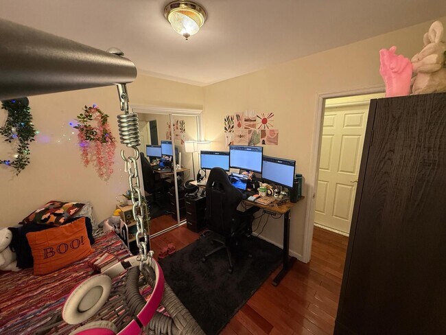 Foto del edificio - 208 Cambridge Ave