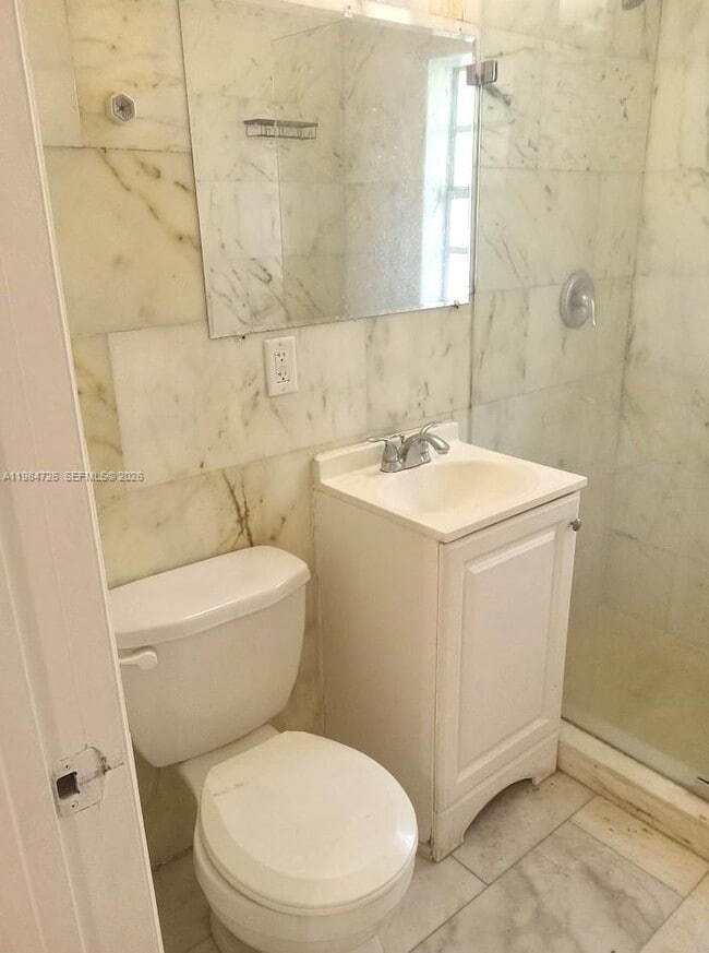 Building Photo - 1526 Pennsylvania Ave