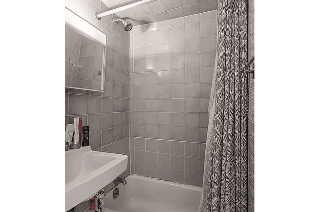 Building Photo - 426 E 73rd St