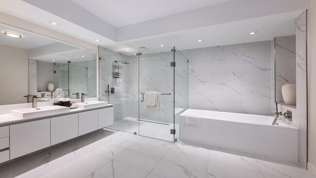 Foto del edificio - 3100 N Ocean Dr