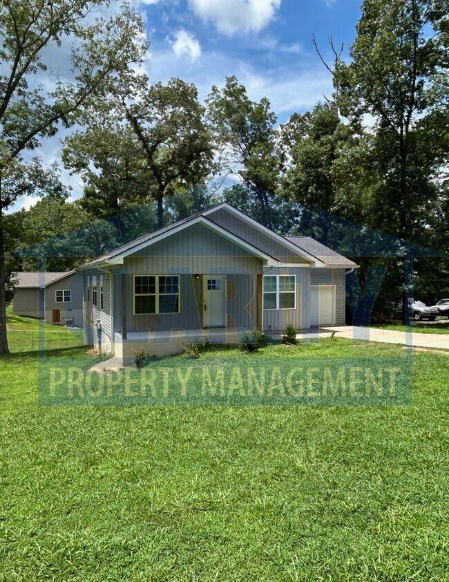 Foto del edificio - Newly constructed House w/ 3 Bedrooms!