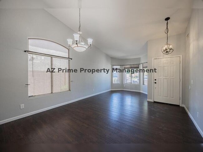 Building Photo - 16090 W Latham St