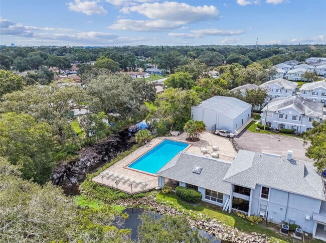 Foto del edificio - 4134 Dolphin Dr
