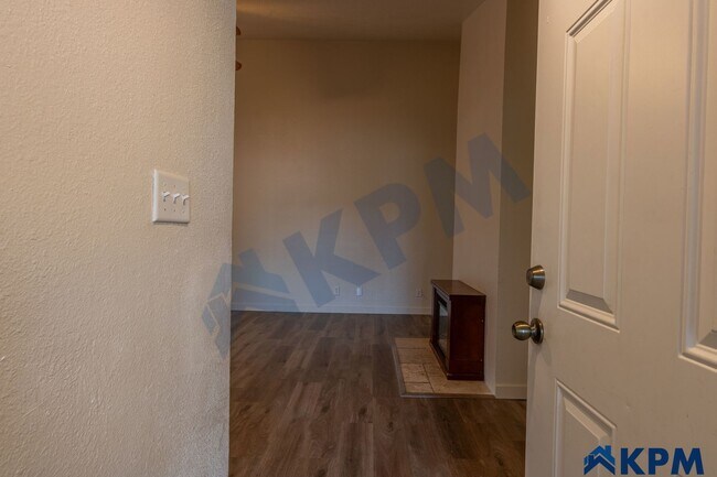 Building Photo - 2053 - 2055 Pawnee Way