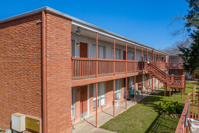 Exterior - Portland Manor Apartments