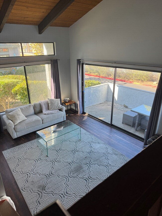 Living Room with Vaulted Ceilings - 3412 Via Alicante