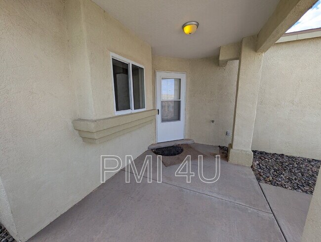 Foto del edificio - 1160 Sand Dune Rd NE