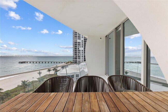 Foto del edificio - 16901 Collins Ave