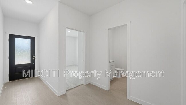 Foto del edificio - 1304 Apron Trl