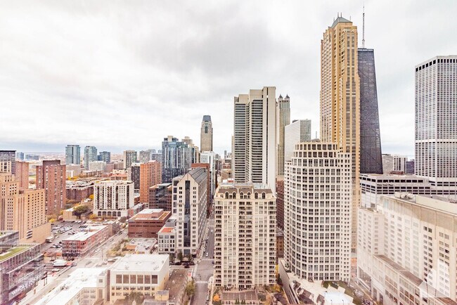 Foto del edificio - 30 E Huron St