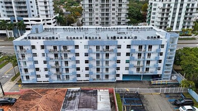 Building Photo - 2575 SW 27th Ave