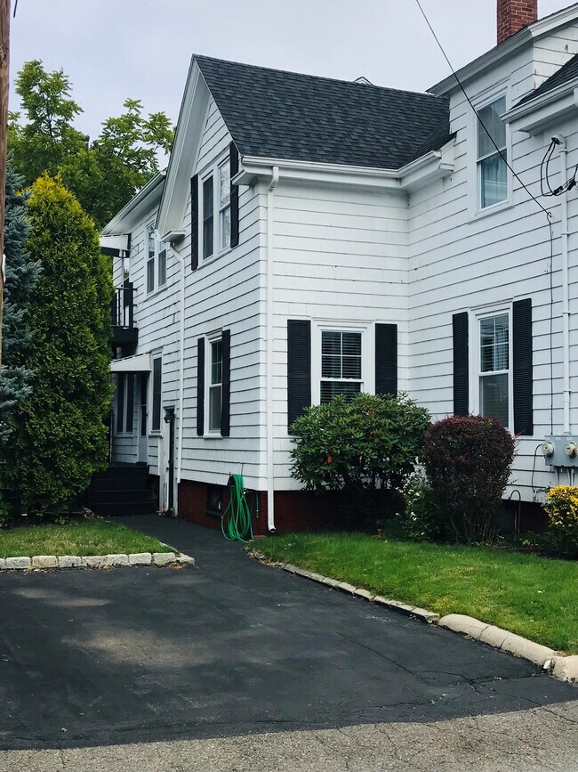 Parking provided (Single Space) - 40 King St