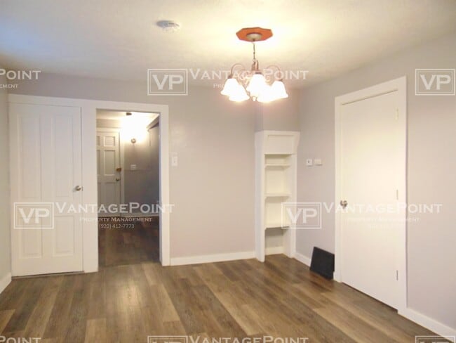 Building Photo - 825 Bellevue St