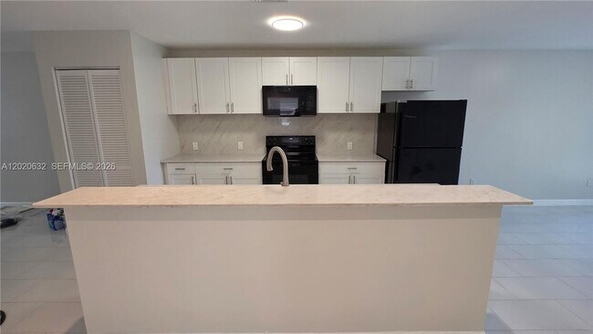 Foto del edificio - 1068 NW 112th St