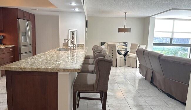 Foto del edificio - 2455 Lindell Blvd